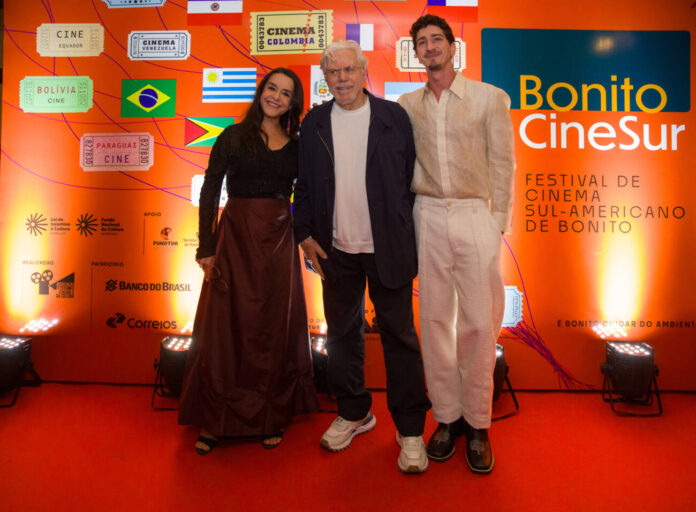 Lucélia Santos, Reginaldo Faria e Johnny Massaro. Foto: Eduardo Medeiros / Divulgação